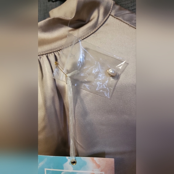 Chic blouse by Watermelon Sugar - Picture 3 of 12